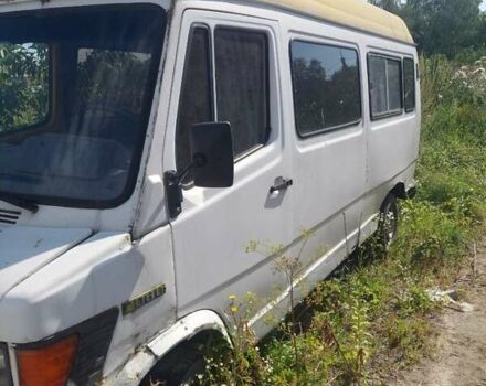 Білий Мерседес T1, об'ємом двигуна 2.3 л та пробігом 500 тис. км за 850 $, фото 4 на Automoto.ua