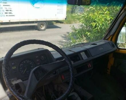 Білий Мерседес T1, об'ємом двигуна 2.3 л та пробігом 500 тис. км за 850 $, фото 1 на Automoto.ua