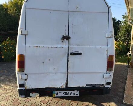 Белый Мерседес T1, объемом двигателя 2.3 л и пробегом 560 тыс. км за 2500 $, фото 1 на Automoto.ua