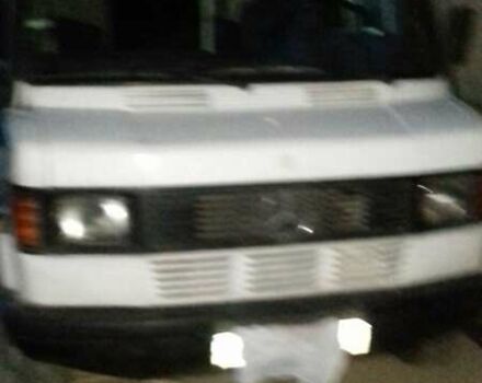 Белый Мерседес T1, объемом двигателя 2.9 л и пробегом 3 тыс. км за 2700 $, фото 6 на Automoto.ua