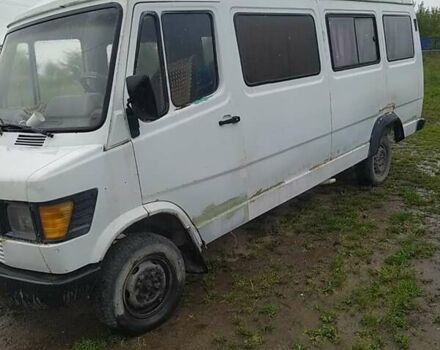 Белый Мерседес T1, объемом двигателя 2.9 л и пробегом 752 тыс. км за 2800 $, фото 1 на Automoto.ua