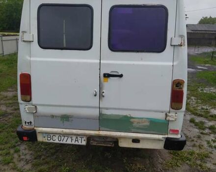 Белый Мерседес T1, объемом двигателя 2.9 л и пробегом 752 тыс. км за 2800 $, фото 4 на Automoto.ua