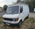 Белый Мерседес T1, объемом двигателя 2.3 л и пробегом 462 тыс. км за 3000 $, фото 9 на Automoto.ua