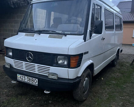 Белый Мерседес T1, объемом двигателя 2.3 л и пробегом 395 тыс. км за 4999 $, фото 1 на Automoto.ua
