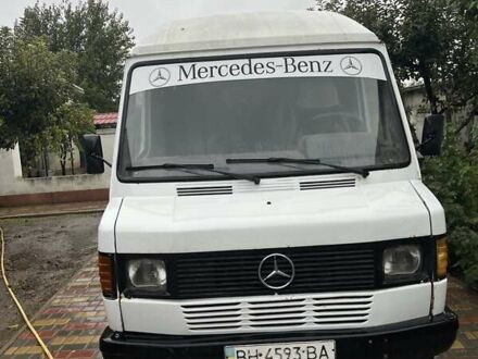 Білий Мерседес T1, об'ємом двигуна 2.9 л та пробігом 433 тис. км за 3600 $, фото 1 на Automoto.ua