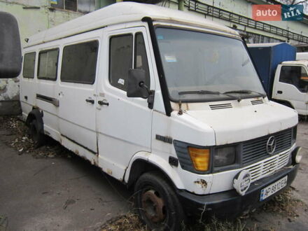 Мерседес T1 1993 в Запорожье на Automoto.ua Белый Мерседес T1, объемом двигателя 2.9 л и пробегом 300 тыс. км за 2699 $, фото 1 на Automoto.ua
