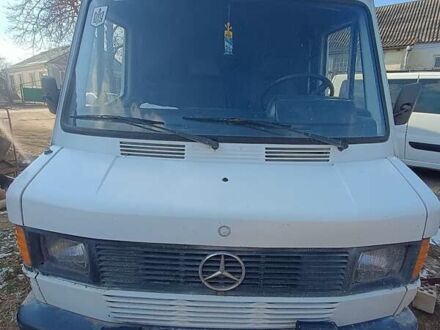 Мерседес T1 1994 в Каменце-Подольском на Automoto.ua Белый Мерседес T1, объемом двигателя 2.87 л и пробегом 450 тыс. км за 3100 $, фото 1 на Automoto.ua