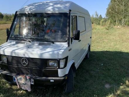 Мерседес T1 1994 в Львове на Automoto.ua Белый Мерседес T1, объемом двигателя 2.3 л и пробегом 720 тыс. км за 3000 $, фото 1 на Automoto.ua