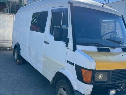 Білий Мерседес T1, об'ємом двигуна 2.9 л та пробігом 145 тис. км за 3000 $, фото 1 на Automoto.ua