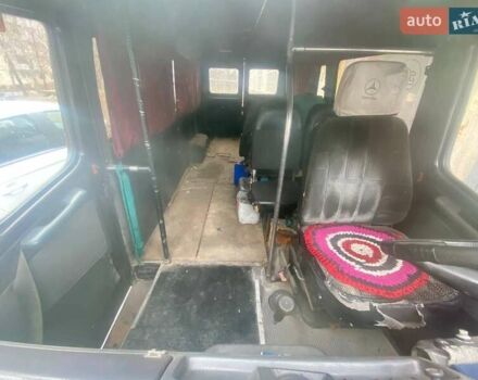 Черный Мерседес T1, объемом двигателя 0 л и пробегом 200 тыс. км за 1550 $, фото 1 на Automoto.ua