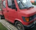 Красный Мерседес T1, объемом двигателя 2.9 л и пробегом 500 тыс. км за 3000 $, фото 1 на Automoto.ua