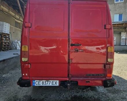 Красный Мерседес T1, объемом двигателя 2.9 л и пробегом 350 тыс. км за 3350 $, фото 2 на Automoto.ua