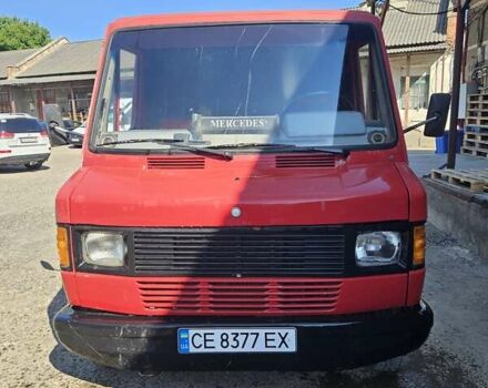 Красный Мерседес T1, объемом двигателя 2.9 л и пробегом 350 тыс. км за 3350 $, фото 1 на Automoto.ua