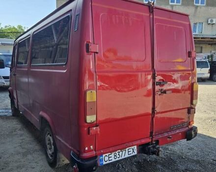 Красный Мерседес T1, объемом двигателя 2.9 л и пробегом 350 тыс. км за 3350 $, фото 3 на Automoto.ua