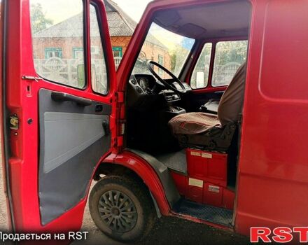 Красный Мерседес T1, объемом двигателя 2.3 л и пробегом 0 тыс. км за 2900 $, фото 7 на Automoto.ua