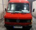 Красный Мерседес T1, объемом двигателя 2.9 л и пробегом 300 тыс. км за 2000 $, фото 1 на Automoto.ua