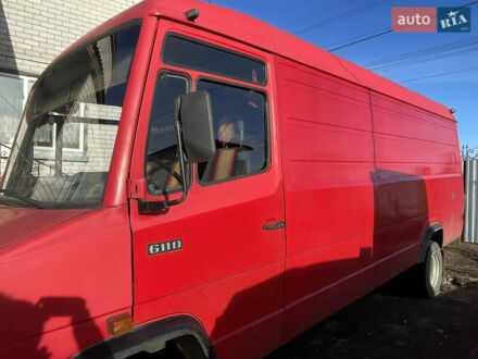 Мерседес T1 1995 у Черкасах на Automoto.ua Червоний Мерседес T1, об'ємом двигуна 3.97 л та пробігом 700 тис. км за 9000 $, фото 1 на Automoto.ua