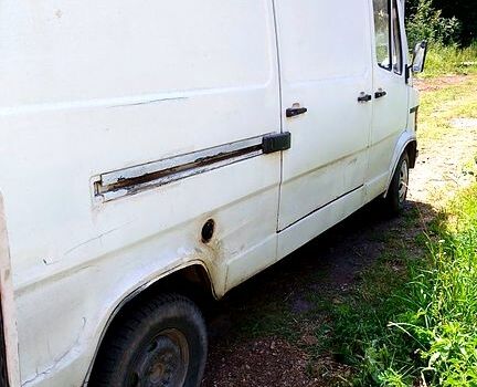 Мерседес T1, объемом двигателя 2.4 л и пробегом 0 тыс. км за 2200 $, фото 4 на Automoto.ua