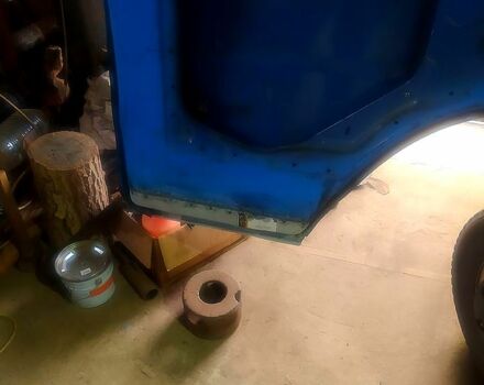 Мерседес T1, объемом двигателя 2.8 л и пробегом 0 тыс. км за 3000 $, фото 1 на Automoto.ua