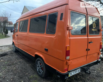 Мерседес T1, об'ємом двигуна 2.9 л та пробігом 240 тис. км за 5999 $, фото 6 на Automoto.ua