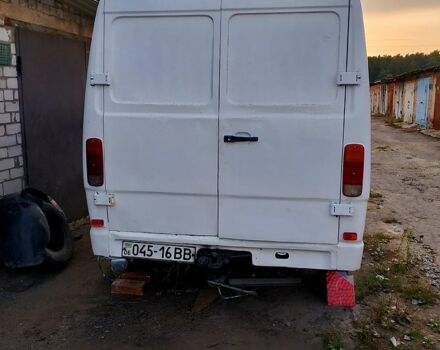 Мерседес T1, объемом двигателя 3 л и пробегом 600 тыс. км за 3500 $, фото 3 на Automoto.ua