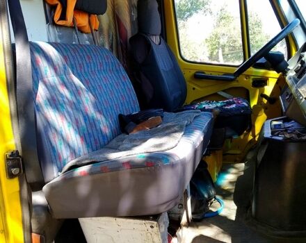 Мерседес T1, об'ємом двигуна 2.3 л та пробігом 400 тис. км за 2800 $, фото 2 на Automoto.ua