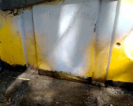 Мерседес T1, об'ємом двигуна 2.3 л та пробігом 400 тис. км за 2800 $, фото 1 на Automoto.ua