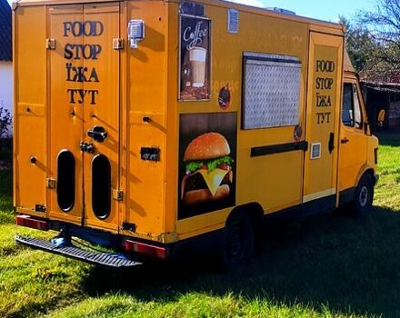 Мерседес T1, об'ємом двигуна 2.3 л та пробігом 0 тис. км за 2000 $, фото 4 на Automoto.ua