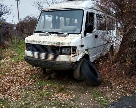 Мерседес T1, объемом двигателя 2.9 л и пробегом 220 тыс. км за 1800 $, фото 8 на Automoto.ua