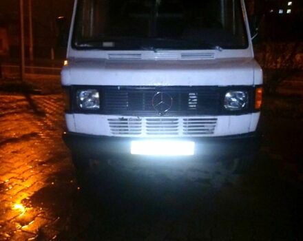 Мерседес T1, объемом двигателя 2.3 л и пробегом 700 тыс. км за 1500 $, фото 1 на Automoto.ua