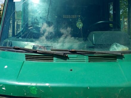 Мерседес T1 1980 в Житомире на Automoto.ua Мерседес T1, объемом двигателя 3 л и пробегом 500 тыс. км за 2700 $, фото 1 на Automoto.ua
