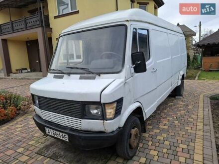 Мерседес T1, объемом двигателя 2.4 л и пробегом 442 тыс. км за 1999 $, фото 1 на Automoto.ua