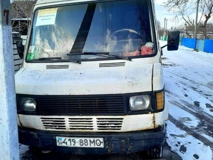 Мерседес T1 1988 в Подольск (Котовск) на Automoto.ua Мерседес T1, объемом двигателя 30 л и пробегом 622 тыс. км за 2500 $, фото 1 на Automoto.ua