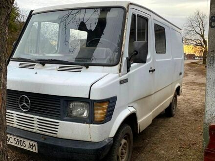 Мерседес T1 1990 в Дубровице на Automoto.ua Мерседес T1, объемом двигателя 23 л и пробегом 352 тыс. км за 1900 $, фото 1 на Automoto.ua