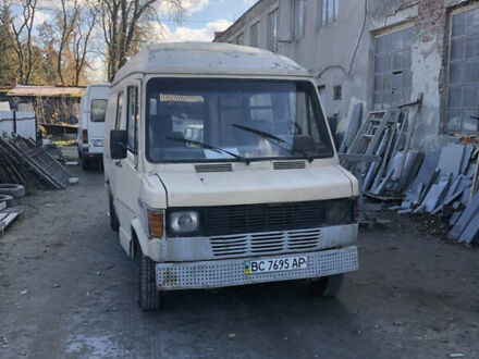 Мерседес T1, об'ємом двигуна 2.3 л та пробігом 500 тис. км за 1700 $, фото 1 на Automoto.ua