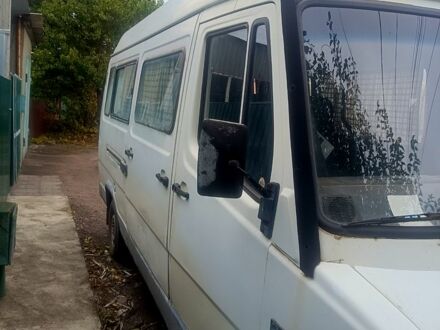 Мерседес T1 1993 в Краматорске на Automoto.ua Мерседес T1, объемом двигателя 2.3 л и пробегом 0 тыс. км за 2000 $, фото 1 на Automoto.ua