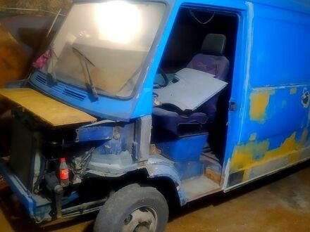Мерседес T1, объемом двигателя 2.8 л и пробегом 0 тыс. км за 3000 $, фото 1 на Automoto.ua
