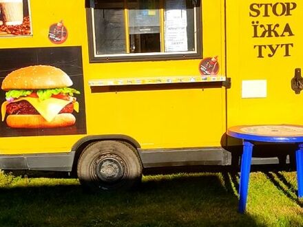 Мерседес T1, об'ємом двигуна 2.3 л та пробігом 0 тис. км за 2000 $, фото 1 на Automoto.ua