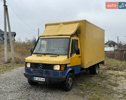 Желтый Мерседес T1, объемом двигателя 2.9 л и пробегом 500 тыс. км за 3650 $, фото 1 на Automoto.ua