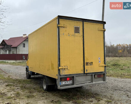 Желтый Мерседес T1, объемом двигателя 2.9 л и пробегом 500 тыс. км за 3650 $, фото 4 на Automoto.ua