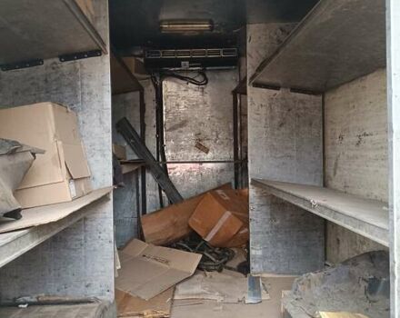 Желтый Мерседес T1, объемом двигателя 0 л и пробегом 2 тыс. км за 3500 $, фото 3 на Automoto.ua