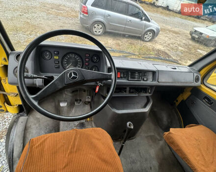 Желтый Мерседес T1, объемом двигателя 2.3 л и пробегом 400 тыс. км за 3100 $, фото 8 на Automoto.ua