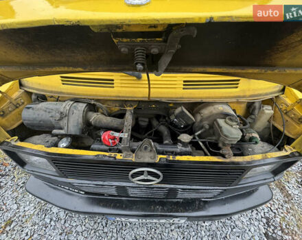 Желтый Мерседес T1, объемом двигателя 2.3 л и пробегом 400 тыс. км за 3100 $, фото 17 на Automoto.ua