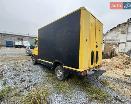 Желтый Мерседес T1, объемом двигателя 2.3 л и пробегом 400 тыс. км за 3100 $, фото 5 на Automoto.ua