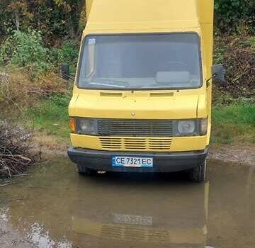 Желтый Мерседес T1, объемом двигателя 2.3 л и пробегом 490 тыс. км за 3450 $, фото 1 на Automoto.ua