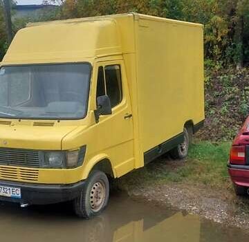 Желтый Мерседес T1, объемом двигателя 2.3 л и пробегом 490 тыс. км за 3450 $, фото 2 на Automoto.ua