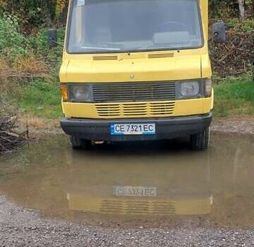 Желтый Мерседес T1, объемом двигателя 2.3 л и пробегом 490 тыс. км за 3450 $, фото 4 на Automoto.ua