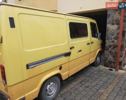 Жовтий Мерседес T1, об'ємом двигуна 2.3 л та пробігом 500 тис. км за 3300 $, фото 11 на Automoto.ua