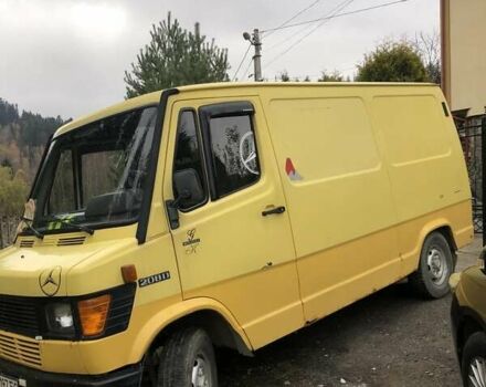 Жовтий Мерседес T1, об'ємом двигуна 2.3 л та пробігом 500 тис. км за 3300 $, фото 5 на Automoto.ua
