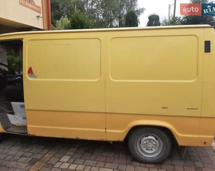 Жовтий Мерседес T1, об'ємом двигуна 2.3 л та пробігом 500 тис. км за 3300 $, фото 8 на Automoto.ua